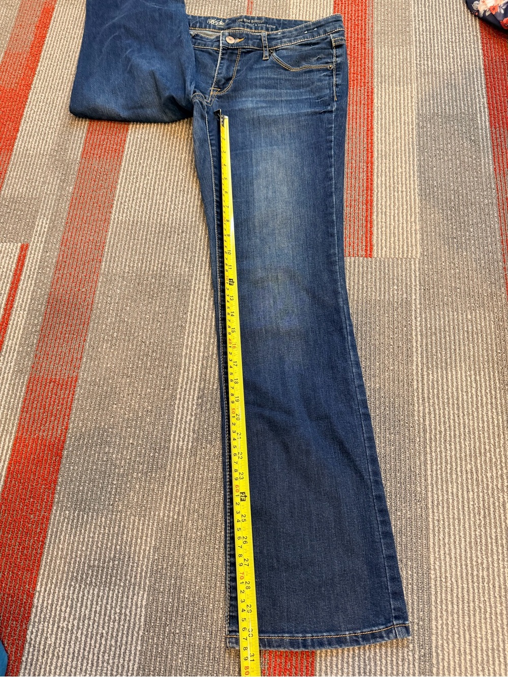 Mossino Denim Women’s Low Rise Bootcut Jeans 78% Cotton size 8/29R - Picture 6 of 10
